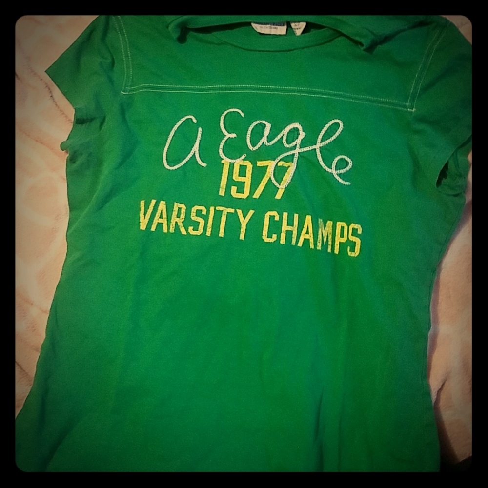 American Eagle ladies tshirt